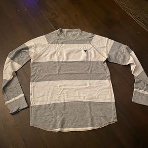 American Eagle sweater (L)